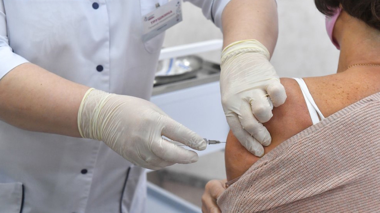 ВОЗ предостерегла от смешанной вакцинации от COVID-19