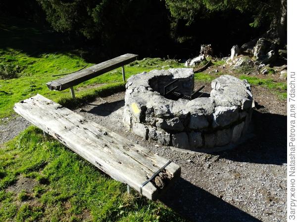 Натуральный камень в дизайне: уличные камины и барбекю архитектура,водопровод,дача,дизайн,дом,жилье,инструмент,интерьер,недвижимость,огород,полезные советы,ремонт,строительство,стройматериалы