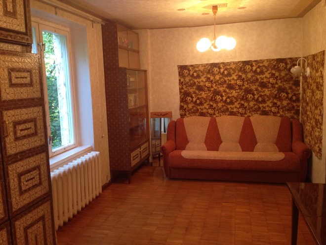 В гостях: Две комнаты и два кабинета в квартире площадью 31 кв. м
