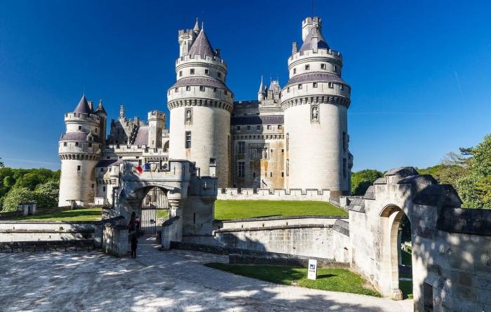 10 замков Европы, которые стоит обязательно посетить хотя бы раз в своей жизни туризм