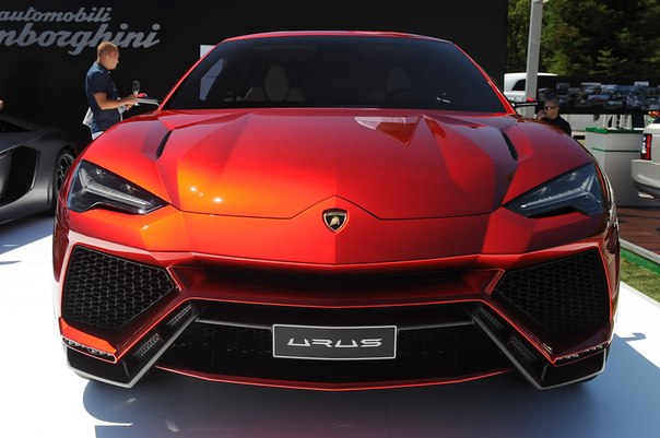 Lamborghini UrusНазвание этого внедорожника переводится с латыни как "тур" –...