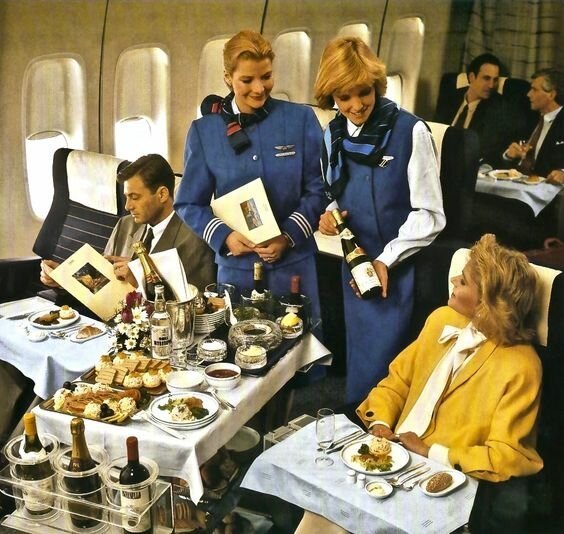 Дни когда наши мамы и бабушки были стюардессами авиатур,история,Стюардессы