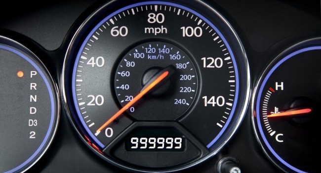 Почему спидометр автомобиля может показывать неправильную скорость: основные причины Автомобили