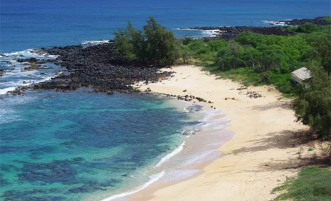 Запрещенный к посещению остров на Гавайях. Сюда не пускают туристов, здесь нет дорог и связи Запрещенный к посещению остров на Гавайях. Сюда не пускают туристов, здесь нет дорог и связи Культура