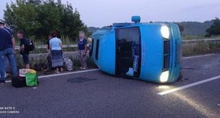 На Луганщине перевернулась маршрутка: 9 пассажиров пострадали