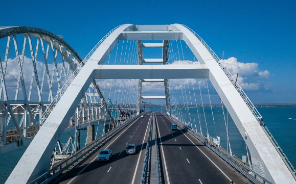С начала года более миллиона автомобилей проехали по Крымскому мосту