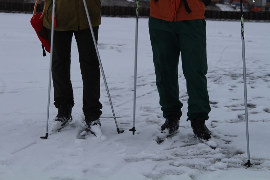 Петербургские конькобежцы упрекнули в глупости родителей, выпускающих детей на лед