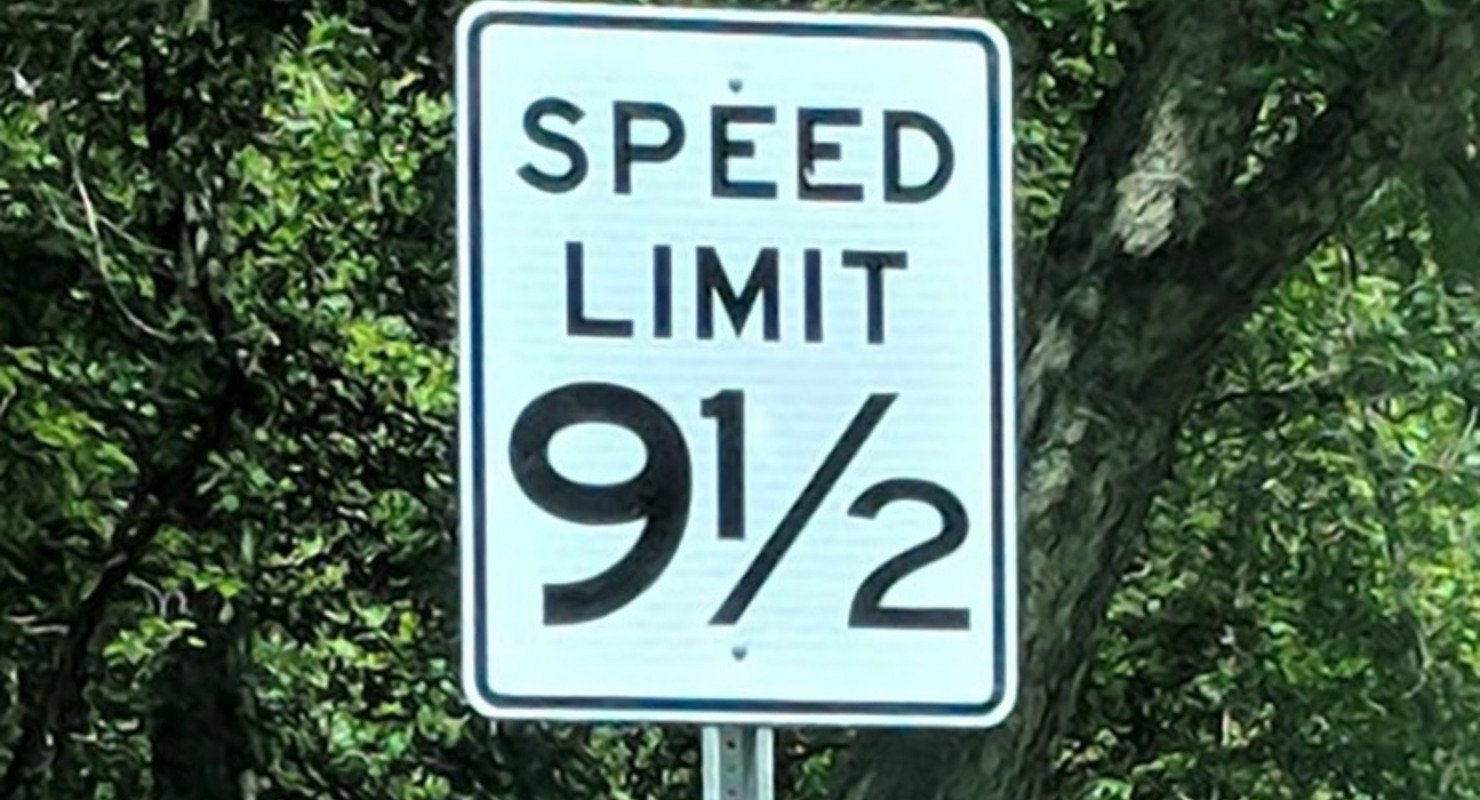 В Нью-Джерси установили знак ограничения скорости в 9,5 миль/час Автомобили