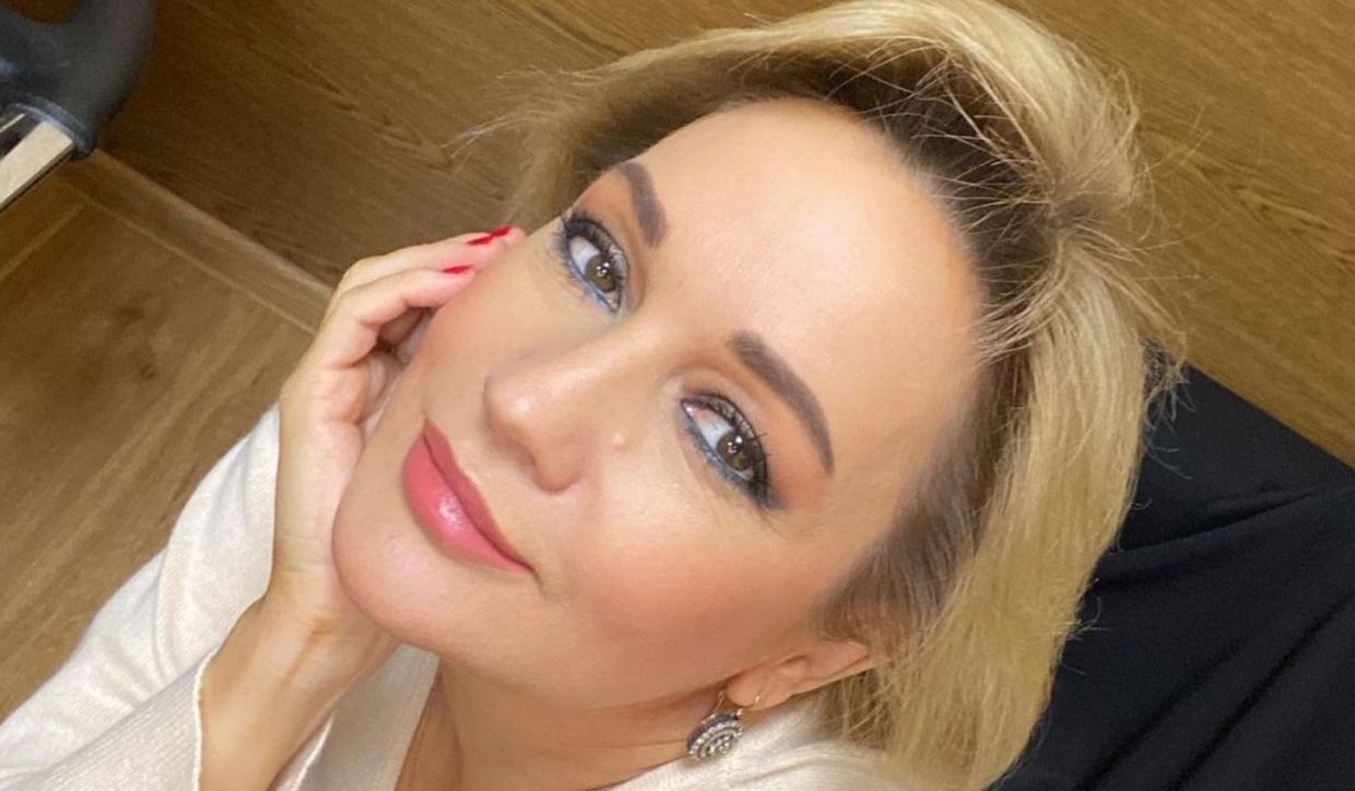 Александр Песков сердечно поддержал инициативу Булановой «Ленинградская надбавка» Александр Песков сердечно поддержал инициативу Булановой «Ленинградская надбавка» Общество