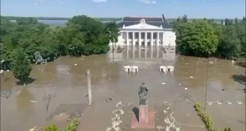 В результате подрыва Каховской ГЭС и затопления значительных территорий, из региона могут быть эвакуированы...