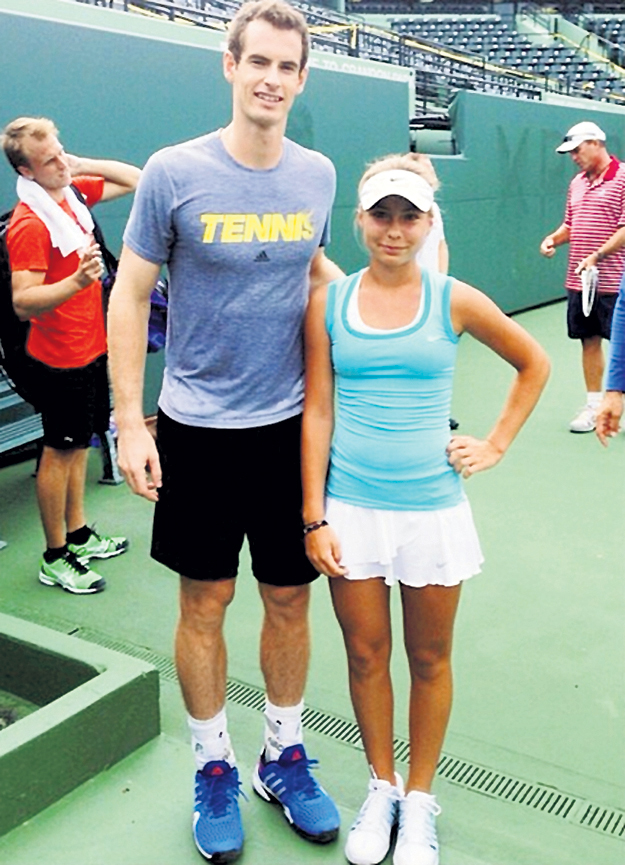 Когда старшая дочь Саша занималась теннисом, она познакомилась с Энди МАРРЕЕМ, ныне первой ракеткой мира. Фото: instagram.com/sashazhulina
