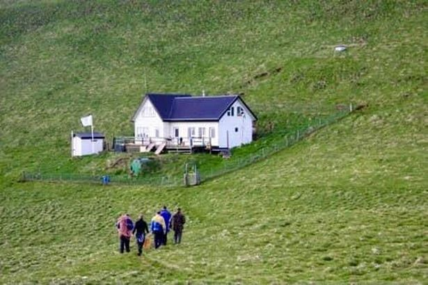 Загадка одинокого дома: история одного из самых необычных жилищ на планете на острове Эллидай Исландия,Эллидай