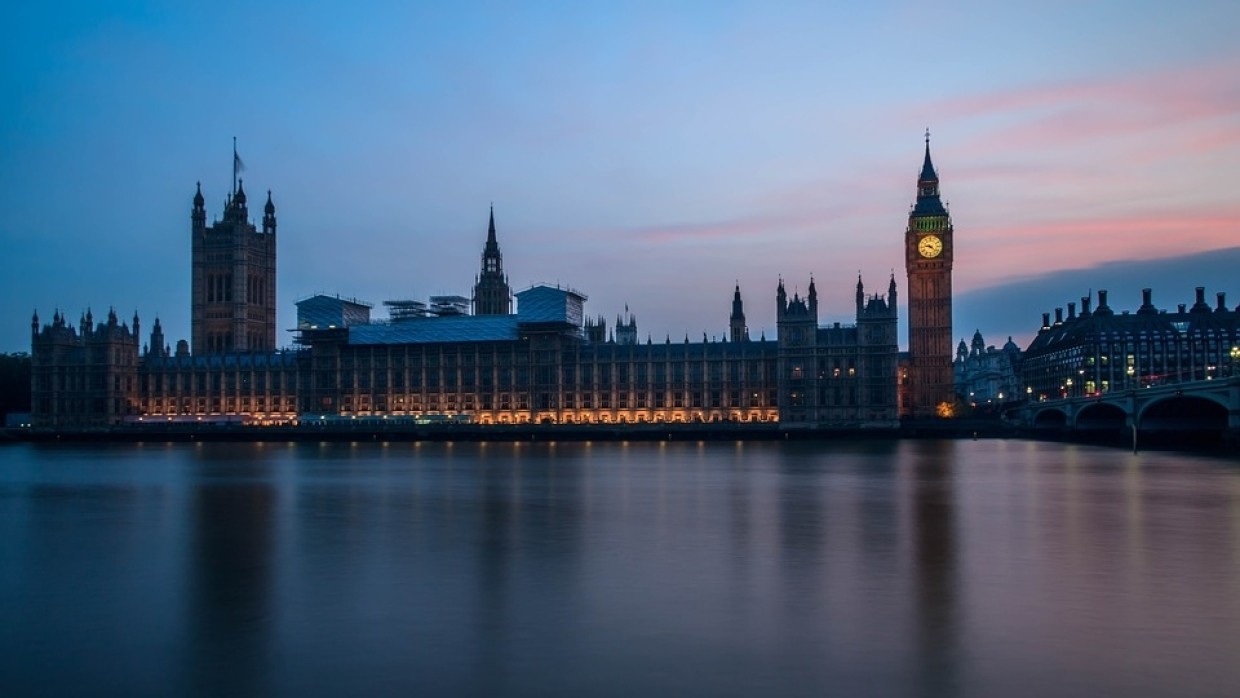 Sohu: позор эсминца Defender у Крыма заставил Британию задуматься о его эффективности Армия