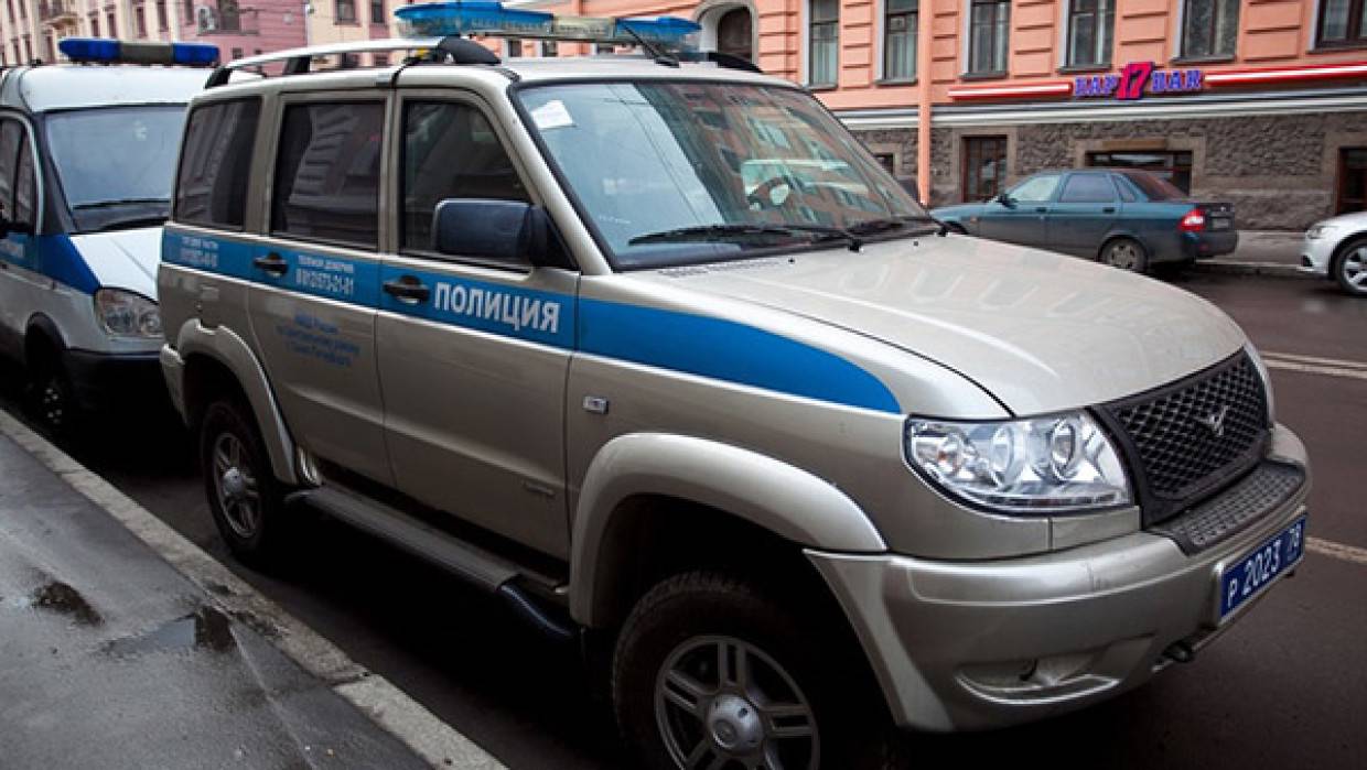 Нетрезвый водитель врезался в несколько полицейских машин в Магнитогорске