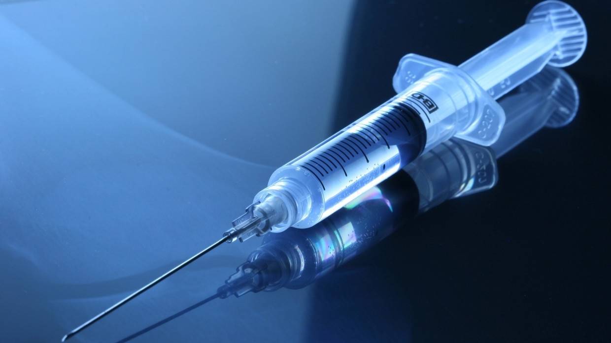 Власти России намерены перезапустить информационную кампанию по вакцинации от COVID-19