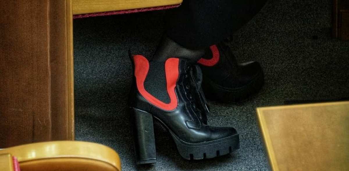 Украинская журналистка высмеяла Тимошенко за ношение подделок Prada