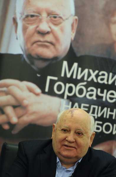 Первый президент СССР Михаил Горбачёв: биография