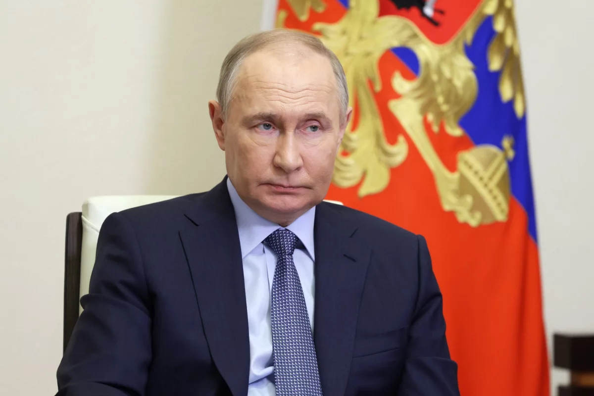 Путин поручил усилить ответственность чиновников при организации медпомощи