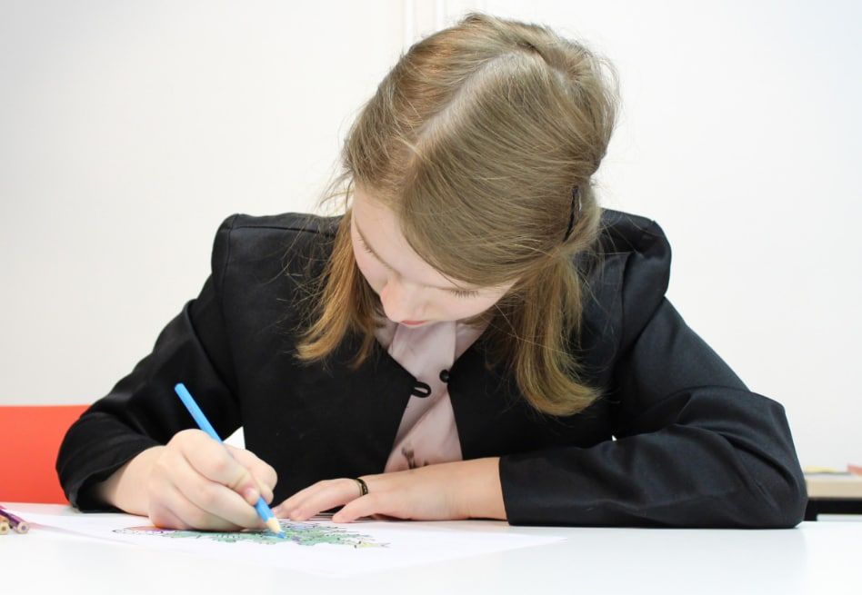 Роспотребнадзор дал рекомендации по обустройству рабочего места школьника