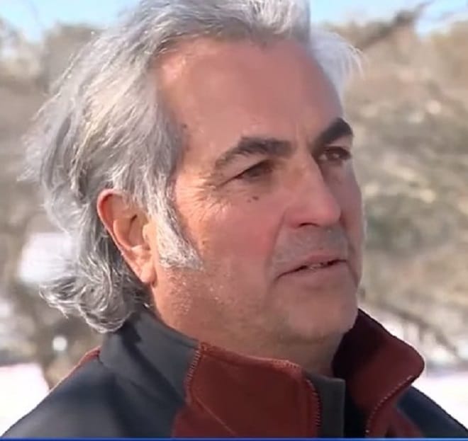 Пожилой мужчина