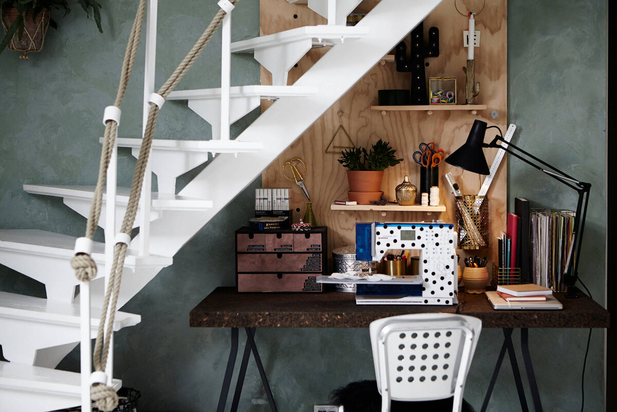 11 практичных идей для организации пространства под лестницей для дома и дачи,идеи и вдохновение,интерьер