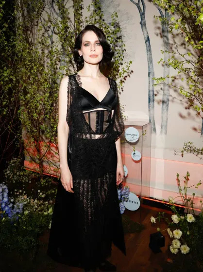 Марина Александрова, Юлия Снигирь (в 