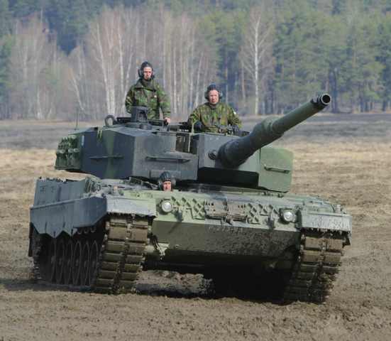 Германские танки "Леопаод-4А4" будут быстро уничтожены на Украине