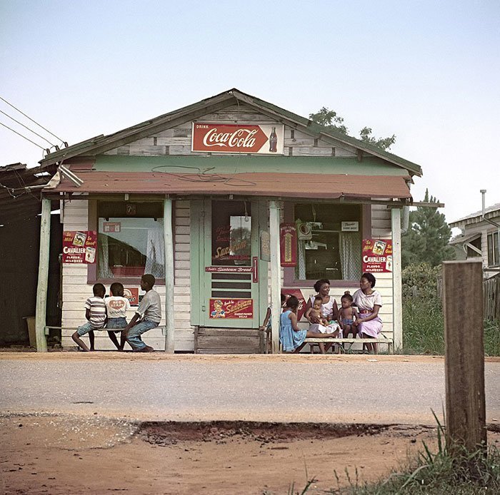 10. Магазинчик в Мобиле, Алабама, 1956 г. 20 век, 20 век в цвете, 50-е, 50-е года, жизнь в Америке, жизнь в сша, старые фотографии, сша
