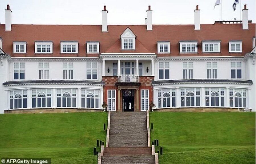 Житель Великобритании потратил джек-пот на шикарные поминки Житель Великобритании потратил джек-пот на шикарные поминки великобритания,Культура,История,Видео,мир