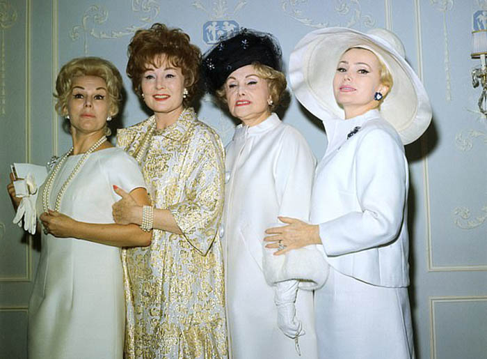 «Кардашьяны» прошлого века: 19 мужей на троих сестер Габор «Кардашьяны» прошлого века: 19 мужей на троих сестер Габор голливуд,знаменитости,мода и красота,стиль жизни