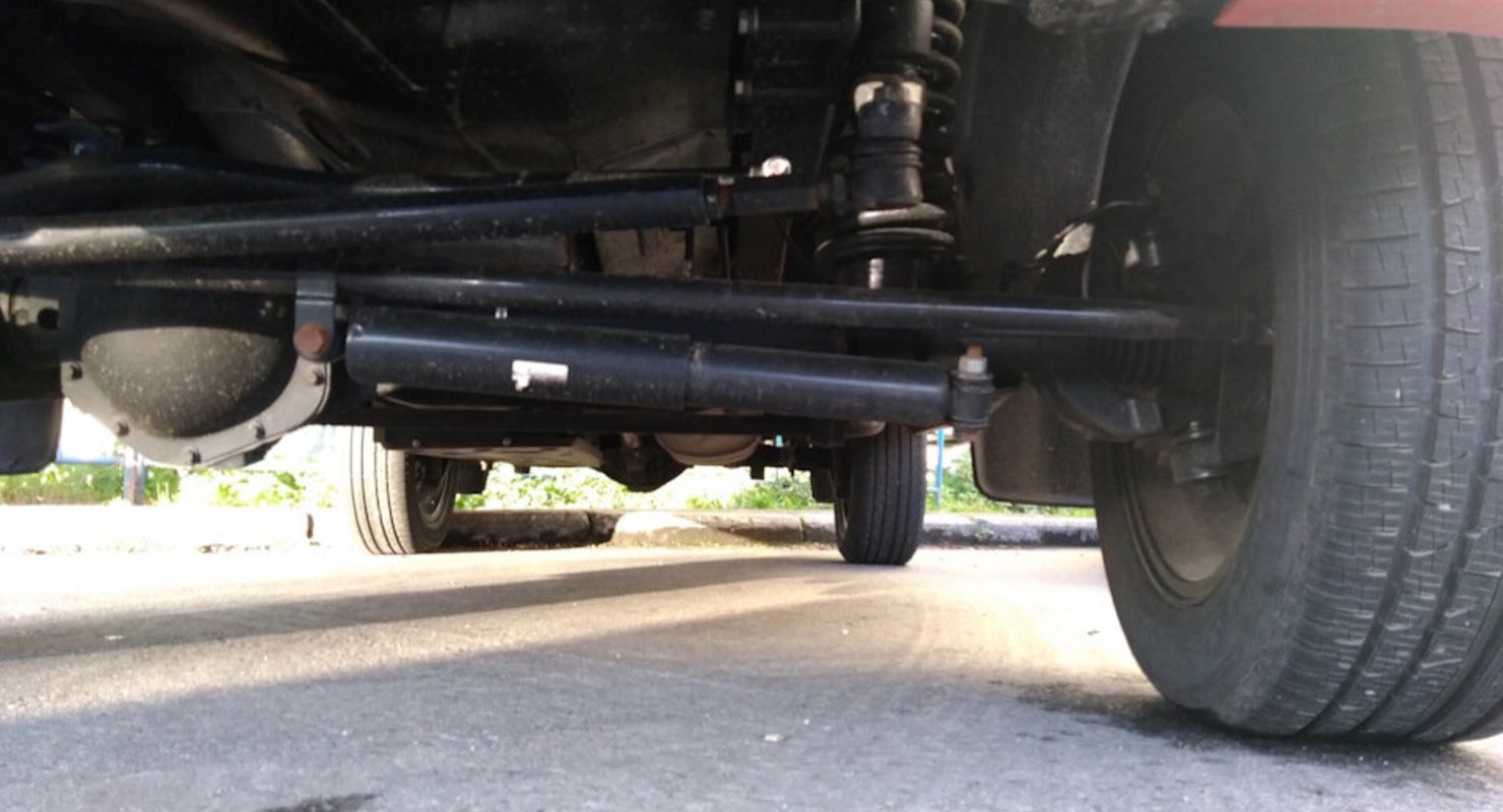 Неудачный штатный демпфер на УАЗ Патриот