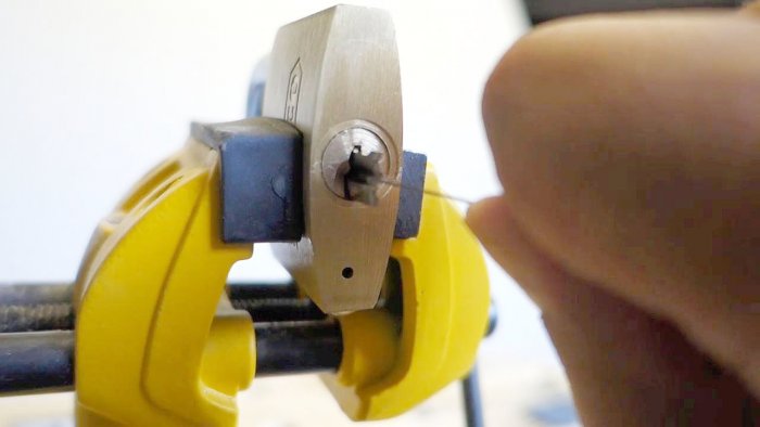 Как вытащить обломок ключа из замка ключ в замке,мастер на все руки,полезные советы