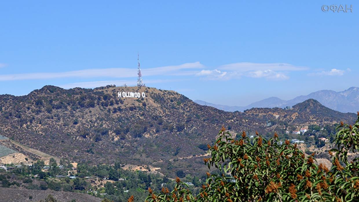 Блогер Манукян о желании Бузовой покорить Голливуд: «Она идет напролом» Шоу-бизнес