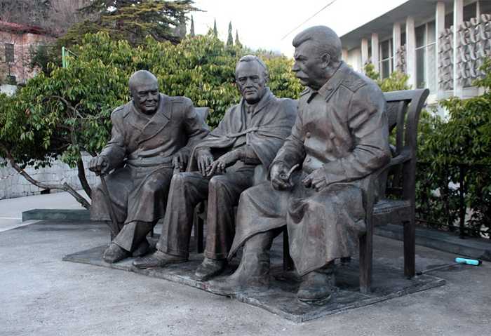 «Памятник участникам Ялтинской конференции 1945 года»