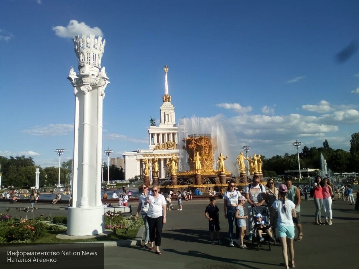 Вднх мероприятия на июнь. ВДНХ В Москве. Павильон Казахстан на ВДНХ. ВДНХ летом. ВДНХ интересные сведения.