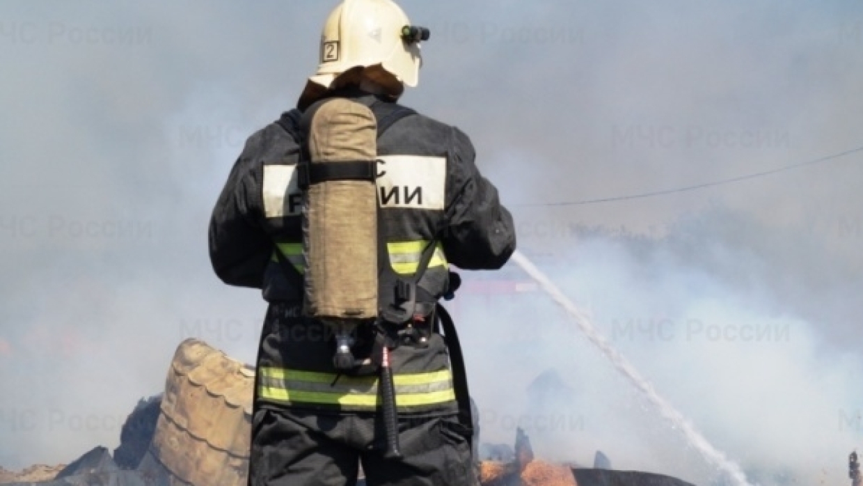 Две женщины погибли в пожаре у Белого дома в Самаре Происшествия