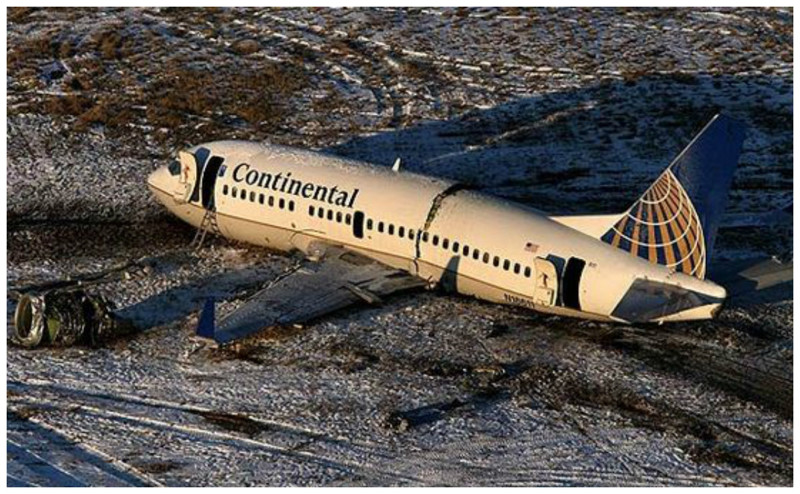 2008 год Continental Airlines Boeing 737-524 N18611 АВИАКАТАСТРОФЫ, интересное, спасение, чудо