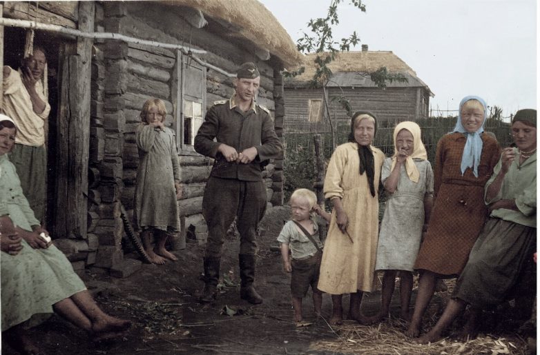 Плоды фашистской оккупации: дети, рождённые от немцев 