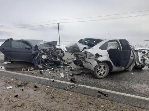 На Кубани в массовой аварии разорвало три машины, погиб водитель