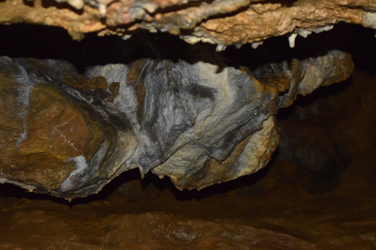 В Будковой пещере