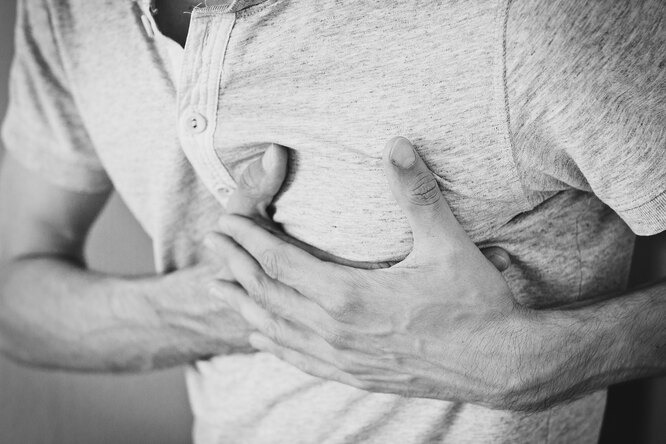 Почему во время сердечного приступа болит левая половина тела