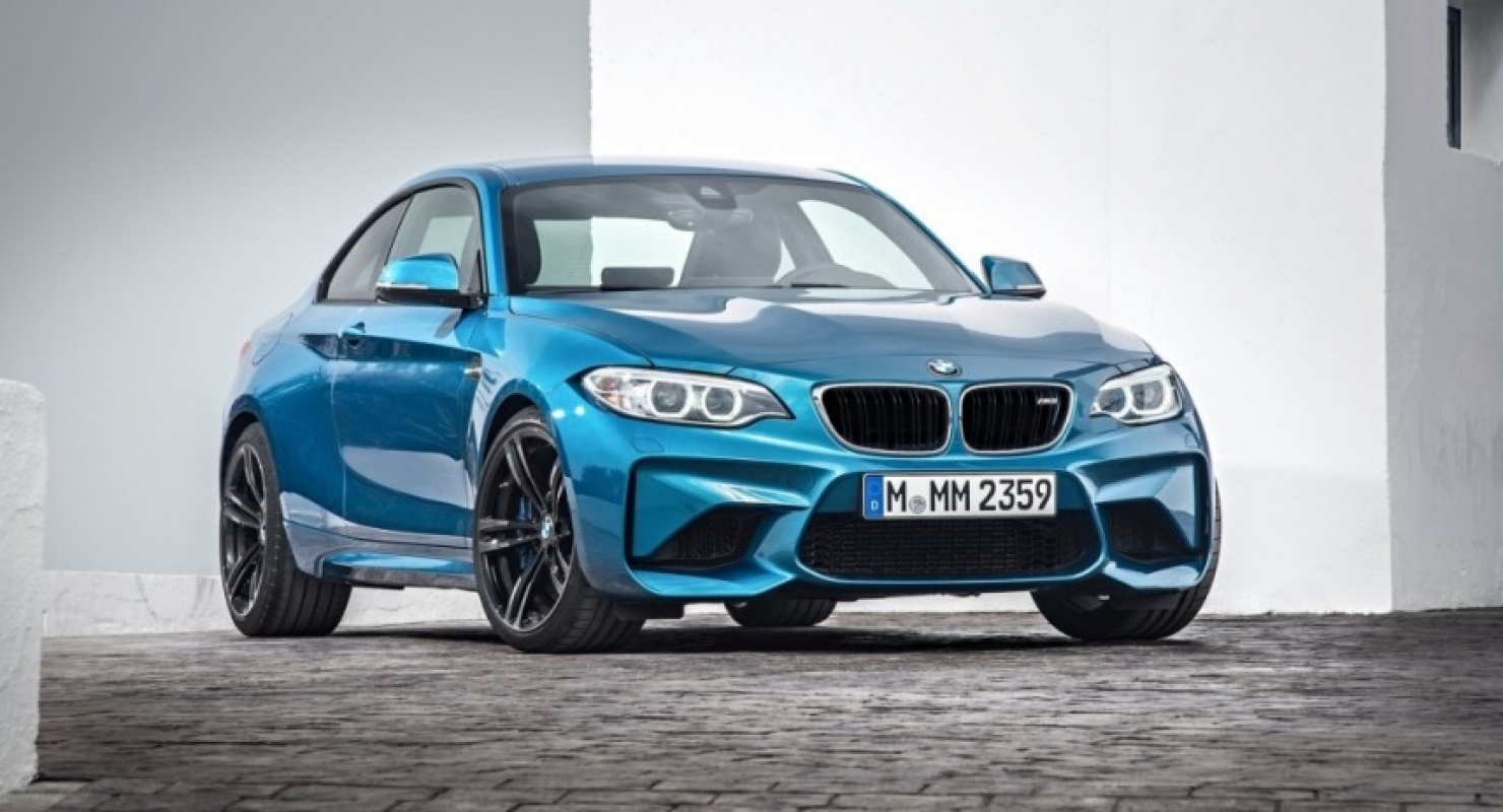 Фотошпионы запечатлели BMW M2 во время тестовых заездов вблизи Нюрбургринга Автомобили