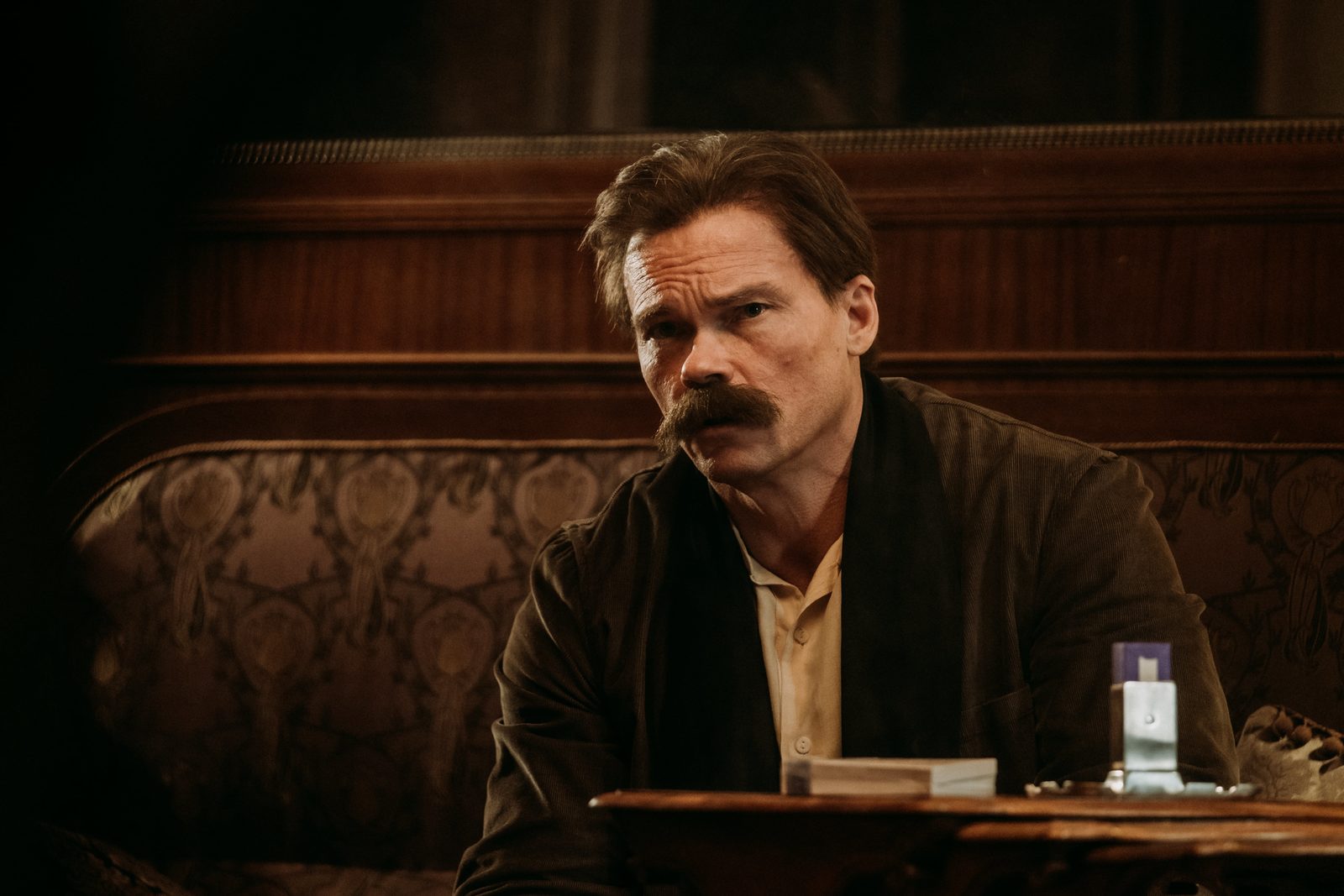 «Месть господина Кончаловского»: Чем не угодили зрителям «Хроники русской революции»