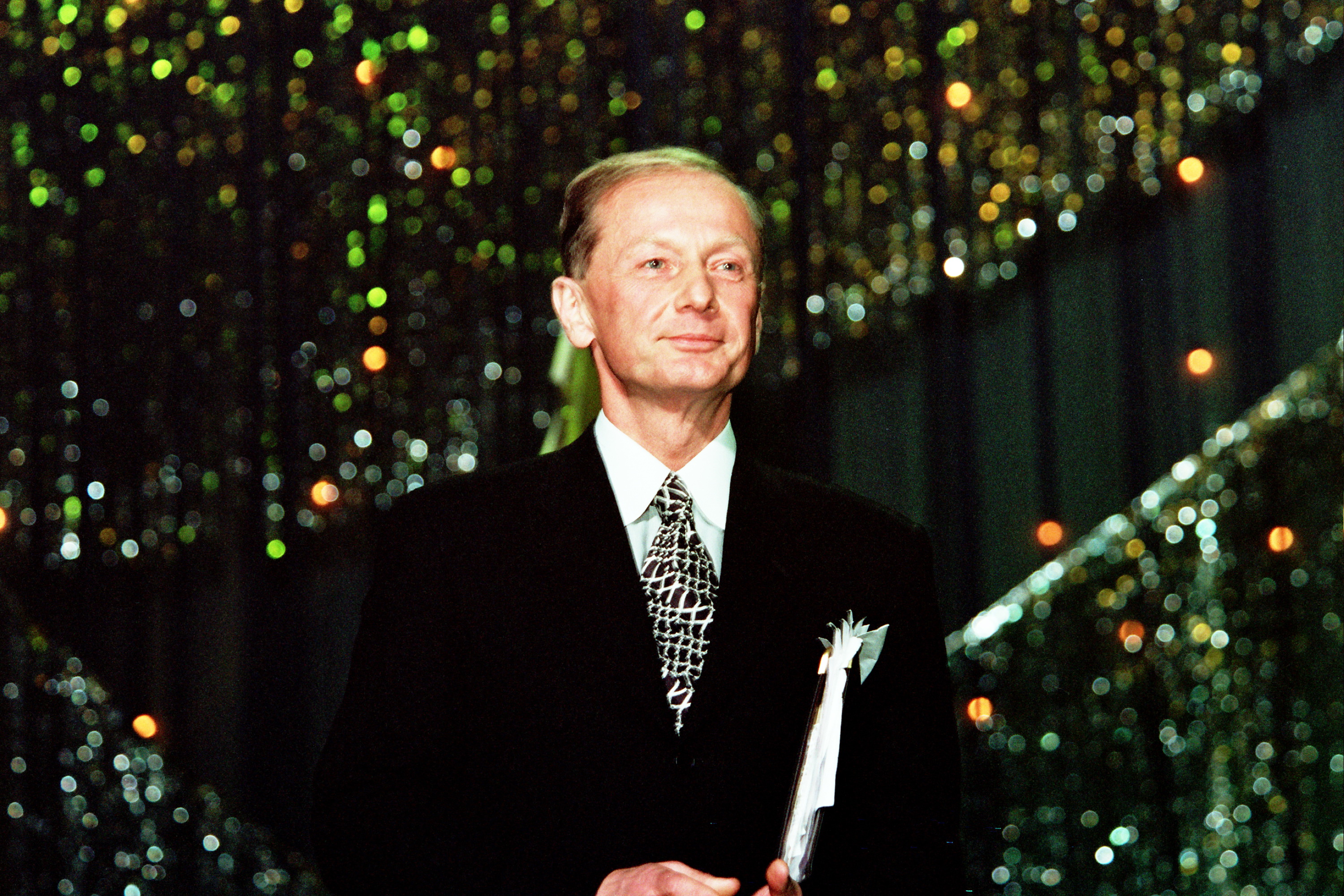 Задорнов поздравлял с новым годом. Задорнов новогоднее обращение 1991.