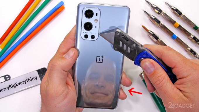 OnePlus 9 Pro прошел испытание на долговечность от Зака Нельсона