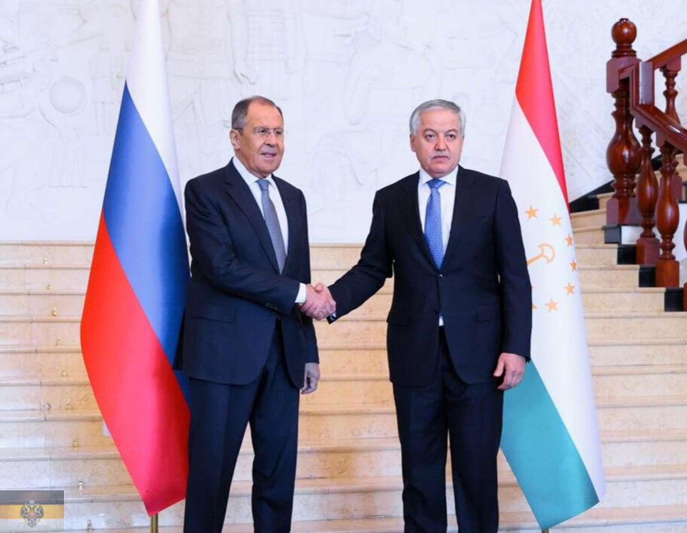 "Наши союзник продолжает наглеть". Теперь Таджикистан отчитал министра Лаврова