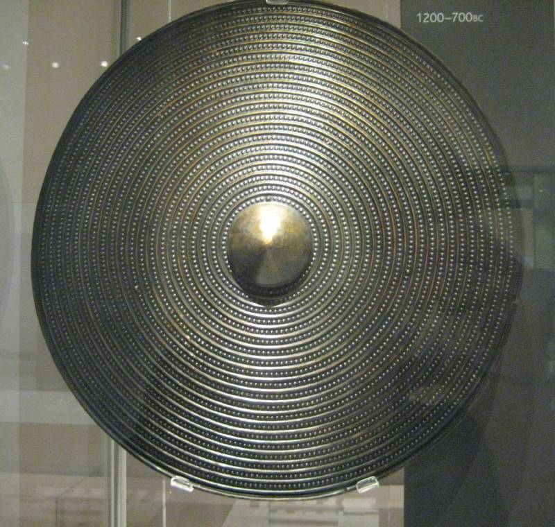 Оружие из глубины веков. Щиты и мечи Рима оружие