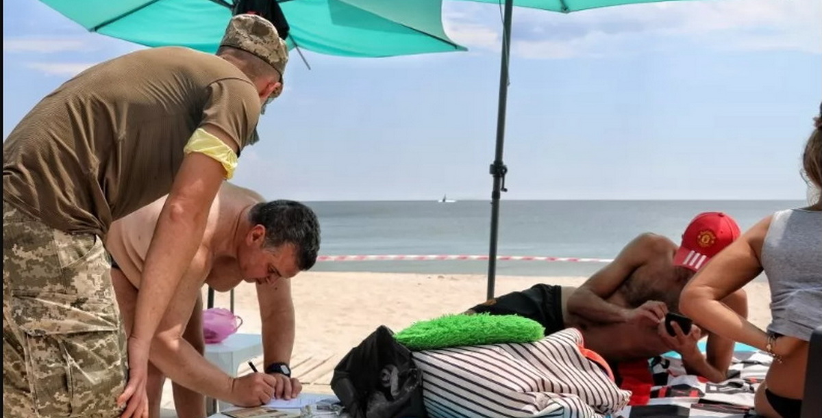 Пьяный гауляйтер Одессы пригрозил отправить на фронт «миллионы мужчин и женщин»