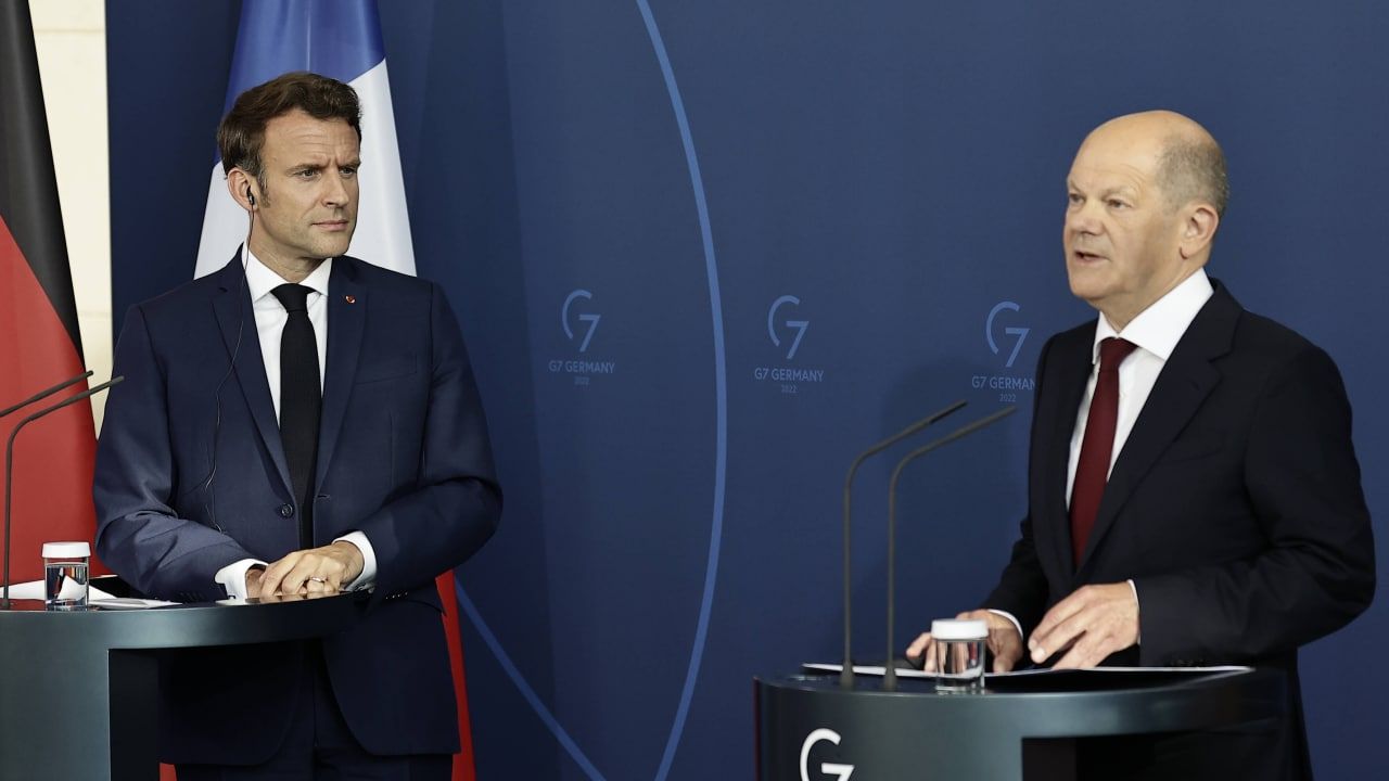 Strategic culture узнал о «ссорах» Шольца и Макрона с Брюсселем из-за Путина