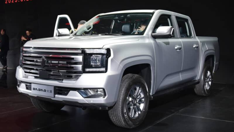 JMC запустила новый крутой бренд пикапов Dadao. Первый грузовик с двигателем Ford